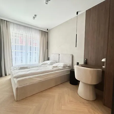 Renoma Old Town * Вроцлав