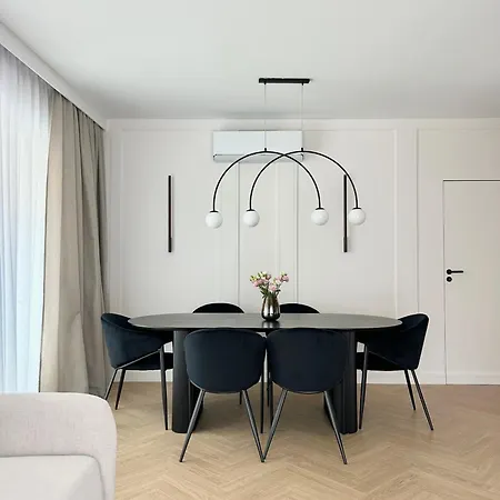 Апартаменты Renoma Old Town *