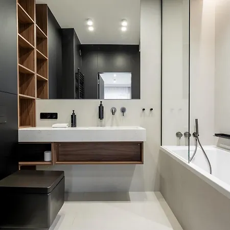 شقة Renoma Old Town *